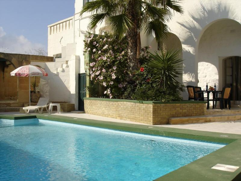 Casa Patricia Farmhouse Xagħra エクステリア 写真